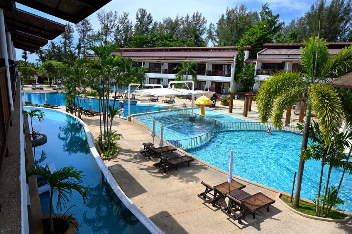 Arinara Beach Resort Phuket泳池